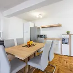 Apartment Pavicic Klenovica